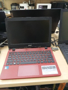 Ноутбук Acer Aspire ES1-131