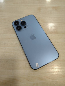 Мобильный телефон iPhone 13 Pro 256GB
