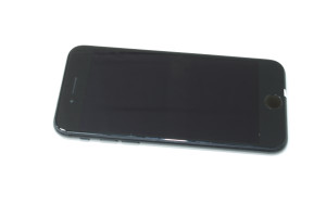 Мобільний телефон iPhone SE 2020 128Gb