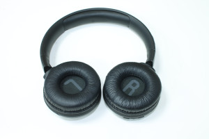 Bluetooth гарнитура JBL Tune500BT