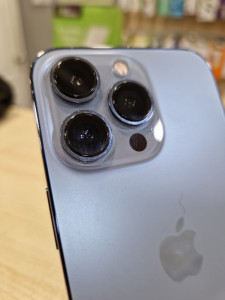 Мобільний телефон iPhone 13 Pro 256GB