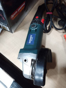 Болгарка Зеніт ЗУШ-125/1100