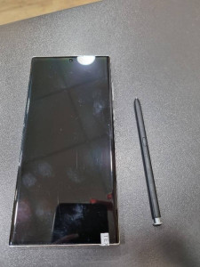 Мобильный телефон Samsung Galaxy S22 Ultra 12/256