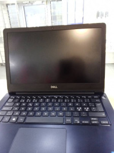 Ноутбук dell P87G