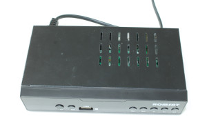 ТВ тюнер Romsat T7070HD