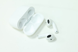 Bluetooth гарнитура Apple AirPods 4 ANC (A3056, A3055, A3059)