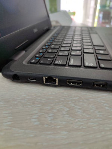 Ноутбук Dell Latitude 3300