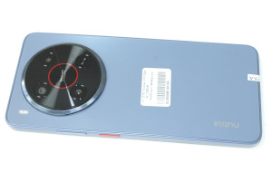 Мобильный телефон ZTE Nubia V70 Max 6/128GB