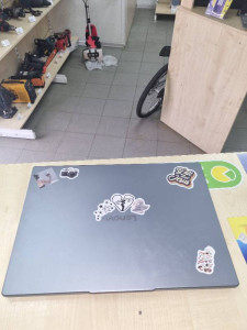 Ноутбук LENOVO IDEAPAD SLIM 5 116IRH10