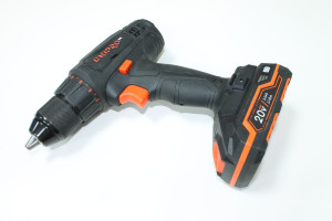 Шуруповерт акумуляторний Dnipro-M CD-200T BP-220