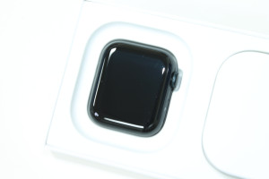 Смарт годинник Apple Watch SE2 40mm
