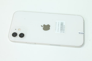 Мобільний телефон iPhone 12 64GB