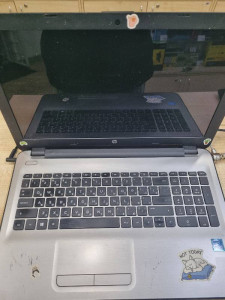 Ноутбук HP 15AY081UR