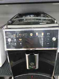 Кавомашина Saeco Helsis SM7580