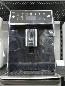 Кавомашина Saeco Helsis SM7580