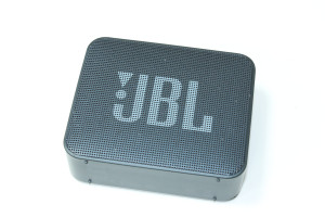 Портативная акустика JBL Go Essential