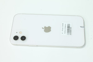 Мобільний телефон iPhone 12 64GB