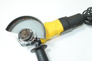 Болгарка Stanley FMEG220