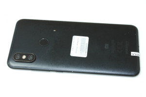 Мобільний телефон Xiaomi Mi A2 4 / 64Gb