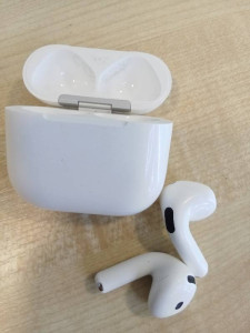 Bluetooth гарнитура Apple AirPods 4 (A3053, A3050, A3058)