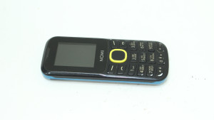 Мобильный телефон Nomi i184