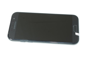 Мобильный телефон Samsung A520 Galaxy A5 2017
