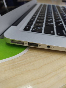 Ноутбук Apple A1466 MacBook Air 13