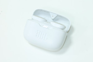 Bluetooth гарнітура JBL TUNE 130NC TWS