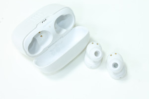 Bluetooth гарнітура JBL TUNE 130NC TWS