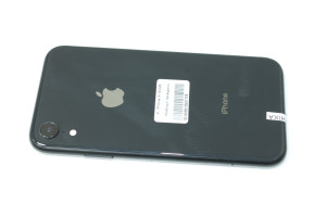 Мобильный телефон iPhone XR 64GB