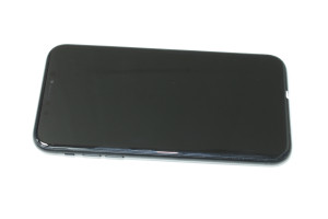 Мобильный телефон iPhone XR 64GB