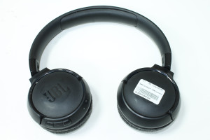 Bluetooth гарнитура JBL TUNE 520BT