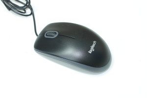 Миша logitech B100