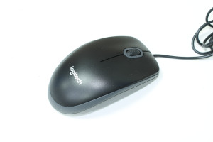 Миша logitech B100
