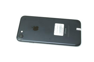 Мобільний телефон iPhone 7 128Gb