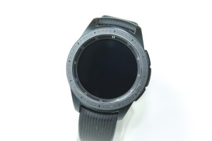 Смарт годинник Samsung SM-R810 Galaxy Watch 42mm