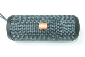 Портативная акустика JBL Flip Essential