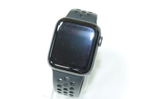Смарт годинник Apple Watch Series 6 40mm