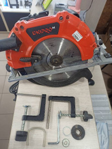 Пила циркулярна Dnipro-M CS-235IN