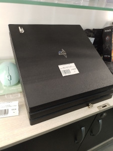 Ігрова консоль Sony Playstation 4 Pro 1TB