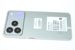 Мобільний телефон ZTE Blade A76 4/128GB