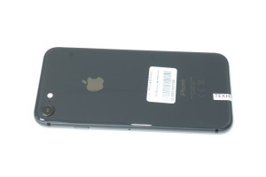 Мобільний телефон iPhone 8 64Gb