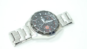 Часы кварцевые CASIO EFR-556