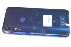 Мобільний телефон Xiaomi Mi Play 4/64GB