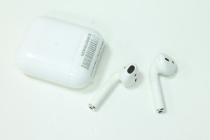 Bluetooth гарнітура Apple AirPods 2 A1602 (A2032 A2031)