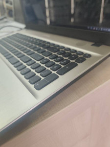 Ноутбук ASUS R541NA