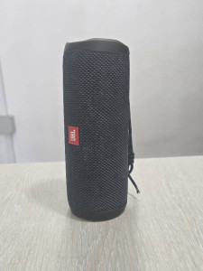 Портативная акустика JBL Flip 5