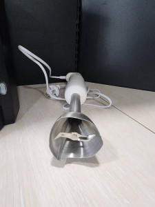 Блендер Philips HR 2537