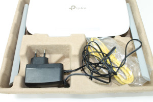 Wi-Fi роутер TP-Link EC220-G5