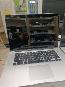 Ноутбук Apple MACBOOK Pro A1398